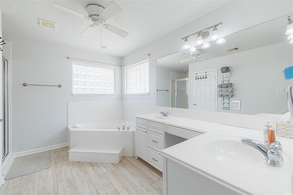 5902 Deerfield Court, Katy, Texas image 20
