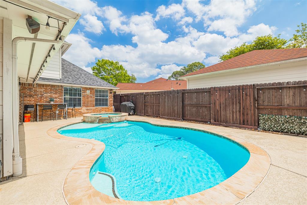 5902 Deerfield Court, Katy, Texas image 7