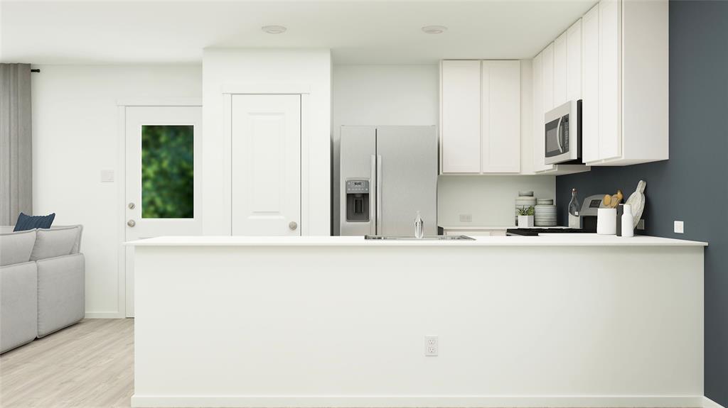 6010 Starling Drive, Baytown, Texas image 13