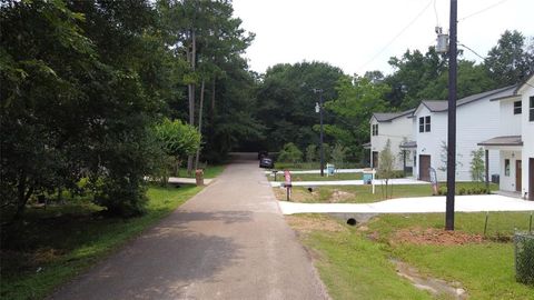 A home in Conroe