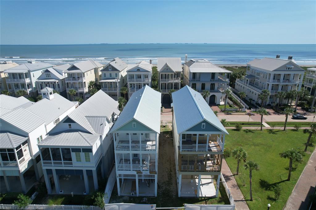 2604 E Seaside Drive, Galveston, Texas image 1