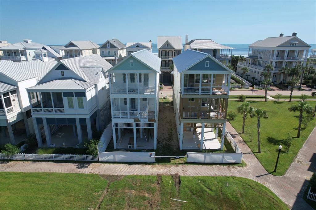 2604 E Seaside Drive, Galveston, Texas image 2