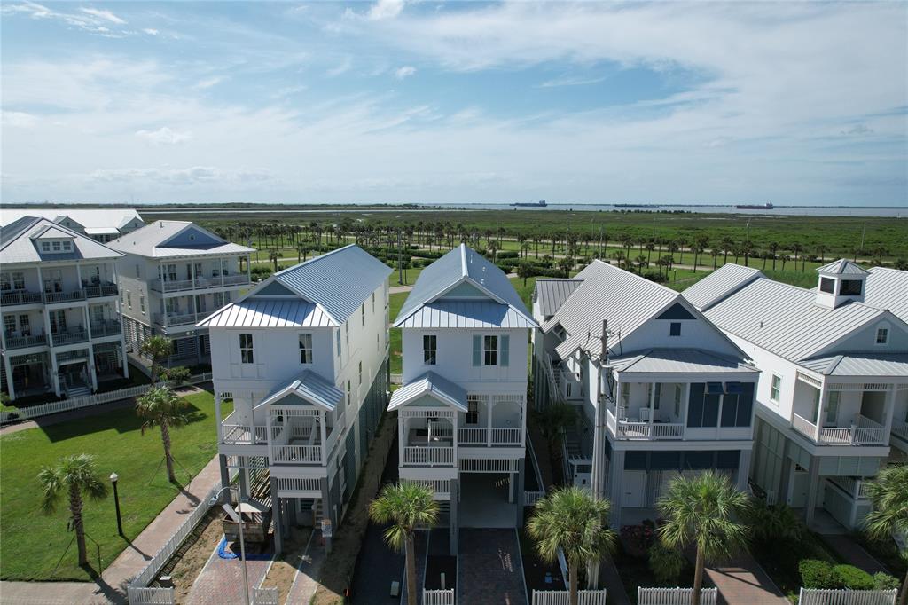 2604 E Seaside Drive