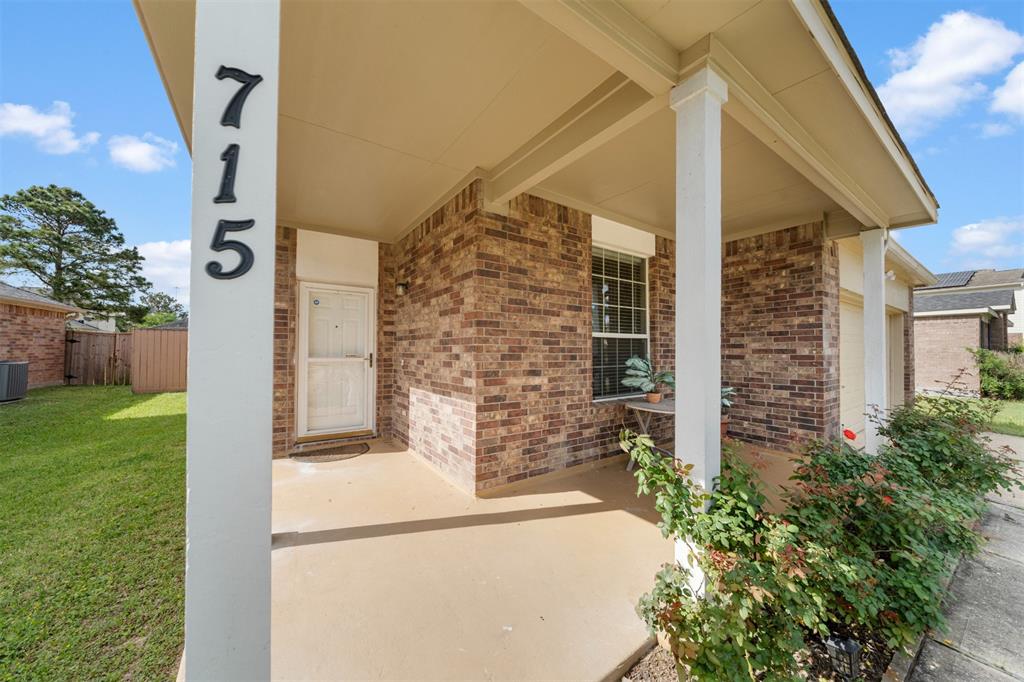 715 Slate Valley Lane, Spring, Texas image 20
