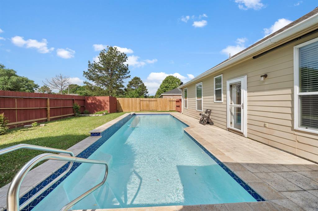 715 Slate Valley Lane, Spring, Texas image 2