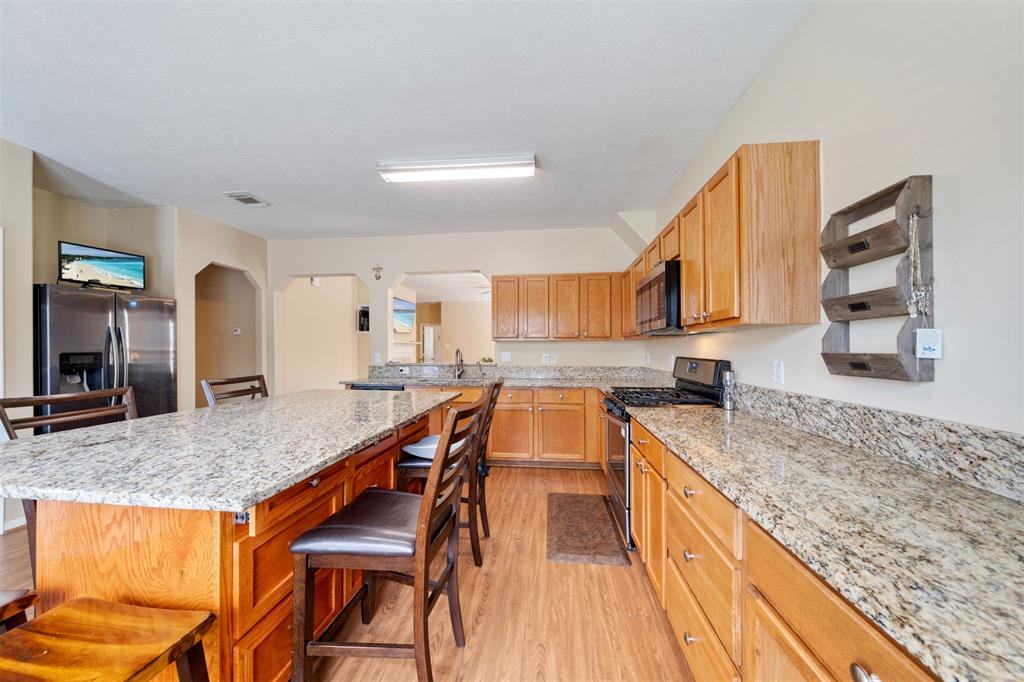 715 Slate Valley Lane, Spring, Texas image 10