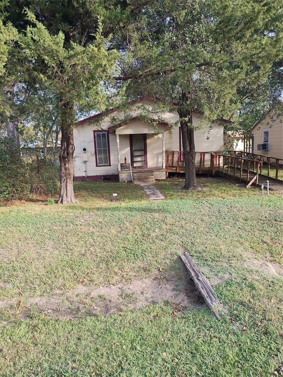 505 N Main Street, Bremond, Texas image 1