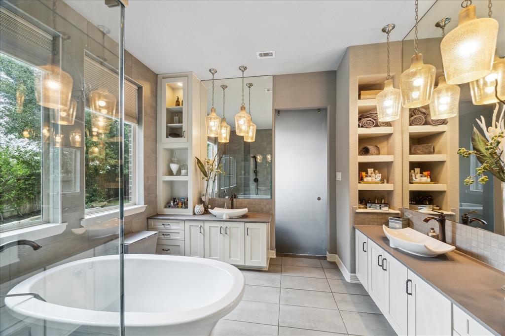 9714 Turquoise Sky Court