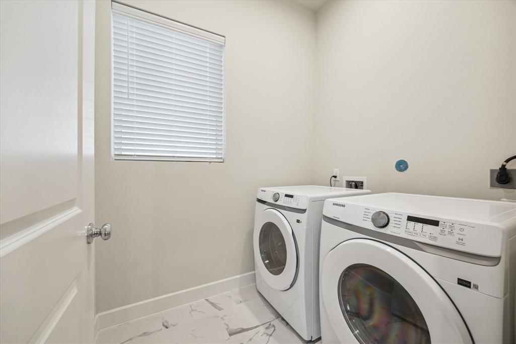 123 Eastwood Street St, Houston, New York image 30