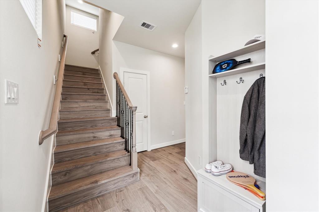 123 Eastwood Street St, Houston, New York image 26