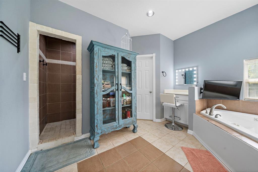 3525 N Morning Glory Drive, Santa Fe, Texas image 28