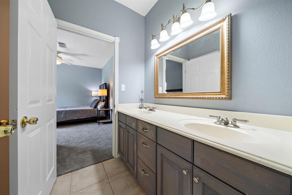 3525 N Morning Glory Drive, Santa Fe, Texas image 19