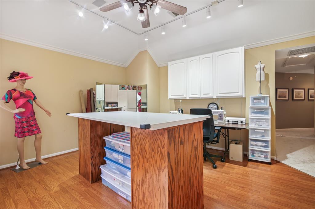 12502 Village Crest Court, Tomball, Texas image 20