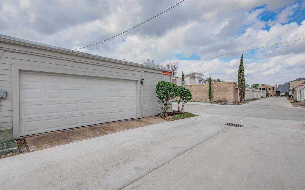 9423 Bassoon Drive, Houston, Texas image 41