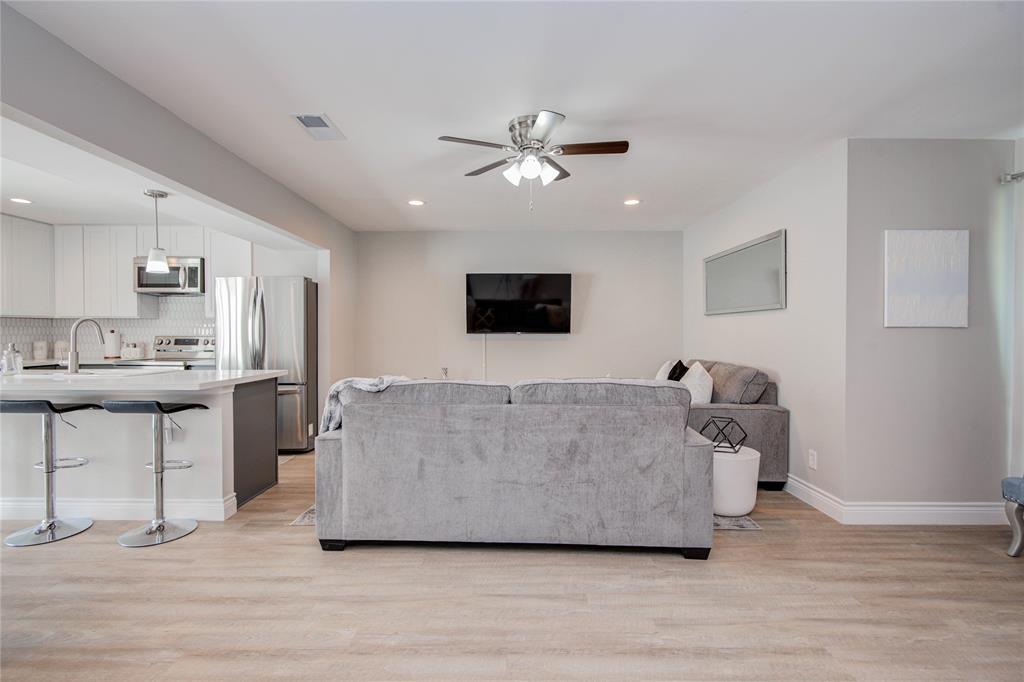 9423 Bassoon Drive, Houston, Texas image 8
