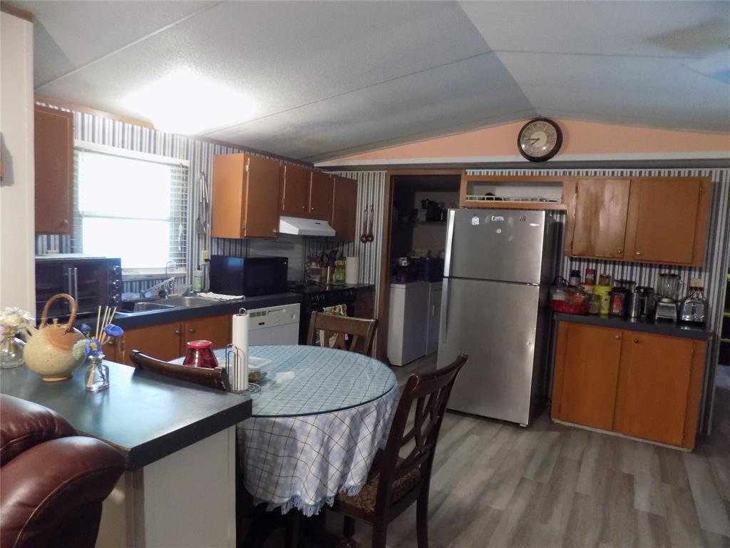 27308 Royal Coach, New Caney, Texas image 4