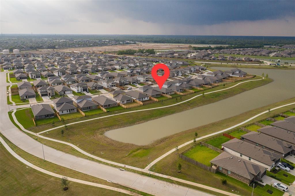 7411 Victoria Brook Trace, Richmond, Texas image 6