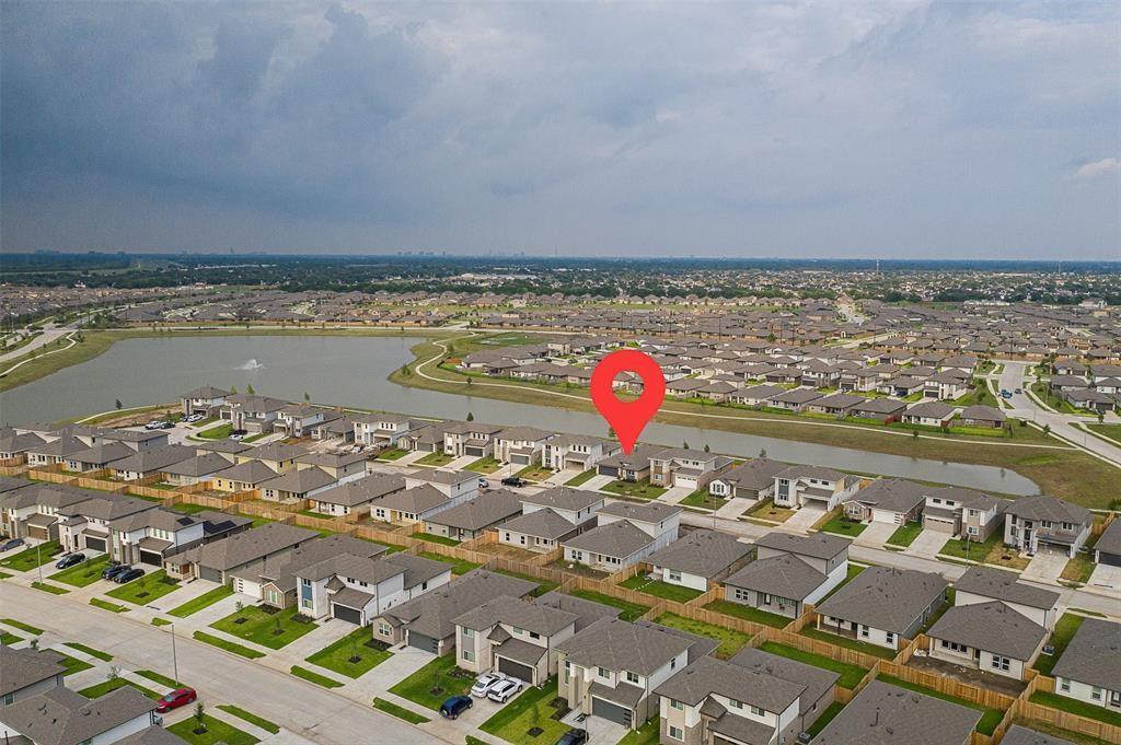 7411 Victoria Brook Trace, Richmond, Texas image 4