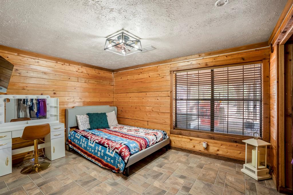 1760 County Road 215, Weimar, Texas image 10
