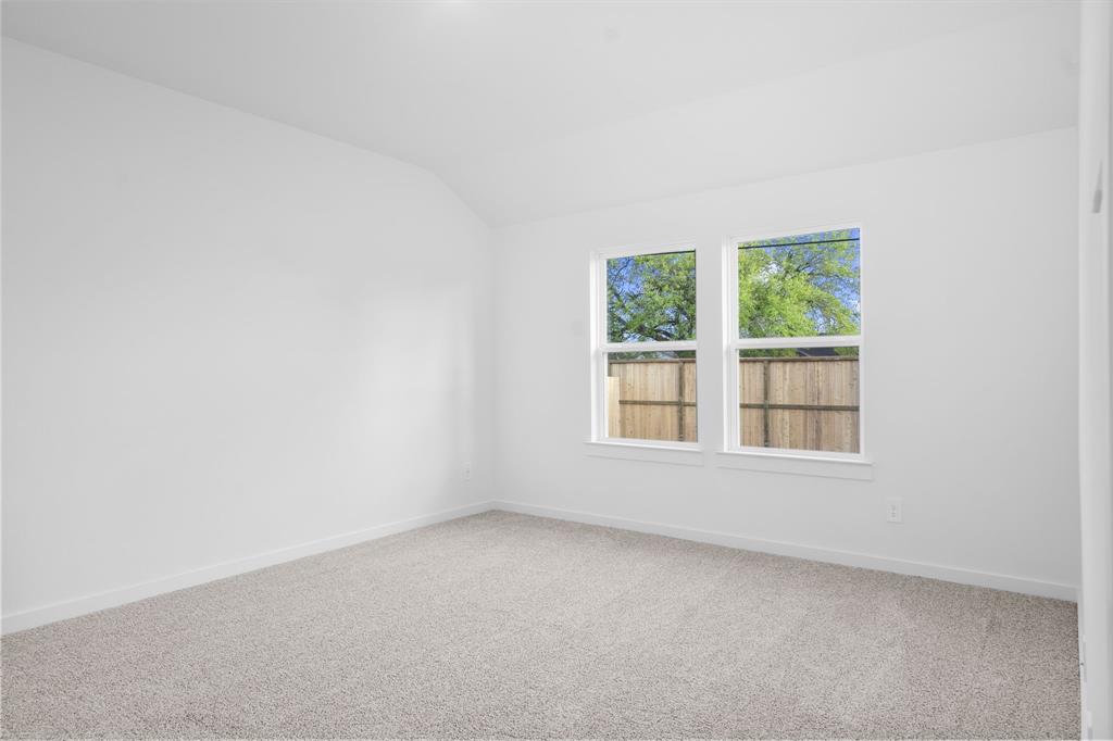 233 Amy Street, Angleton, Texas image 8