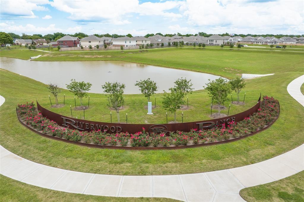 233 Amy Street, Angleton, Texas image 18