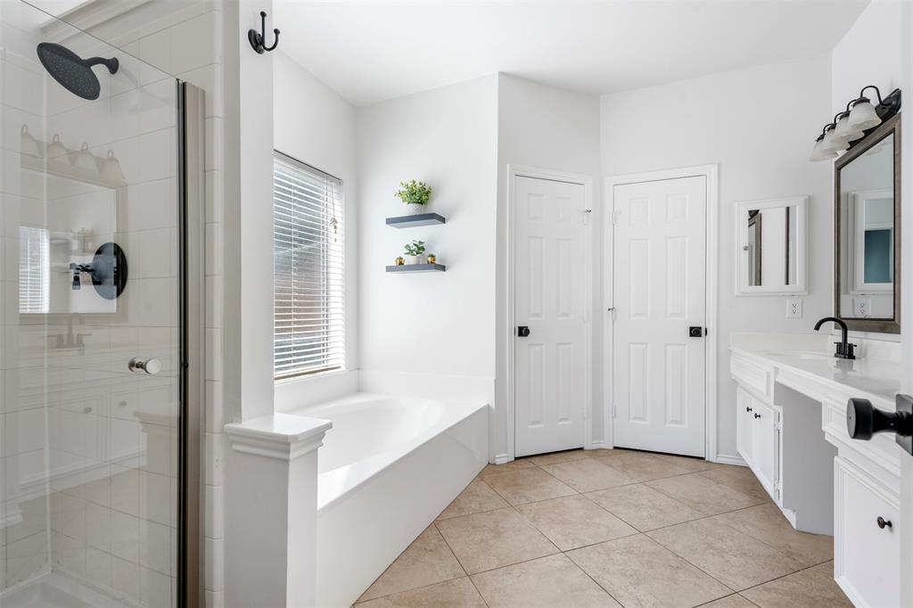 3106 Five Oaks Drive, Missouri City, Texas image 20
