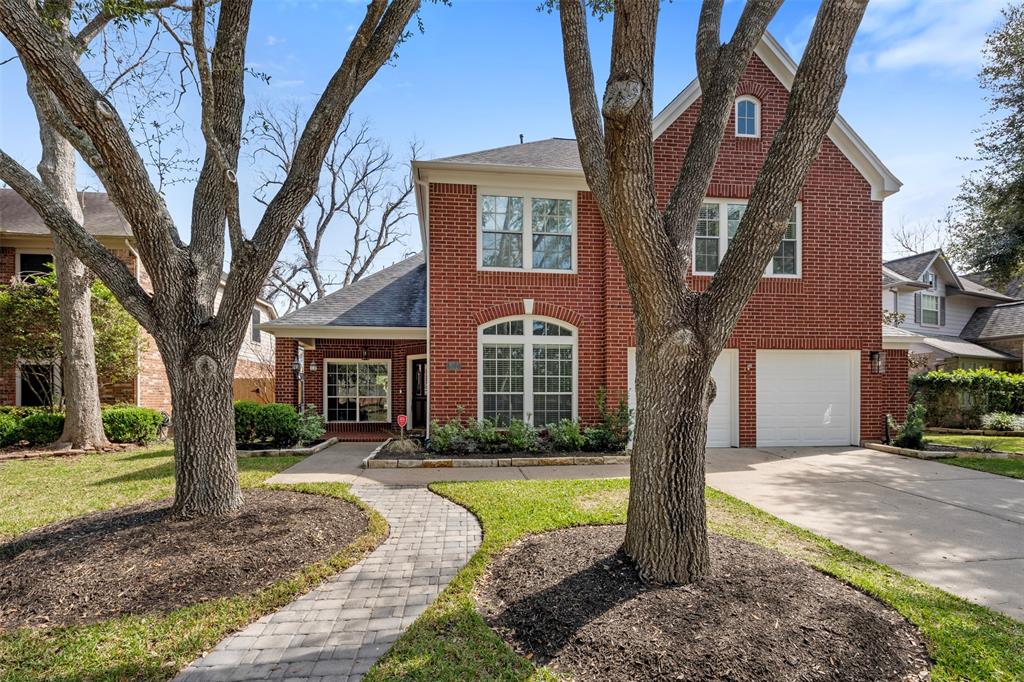 3106 Five Oaks Drive, Missouri City, Texas image 1