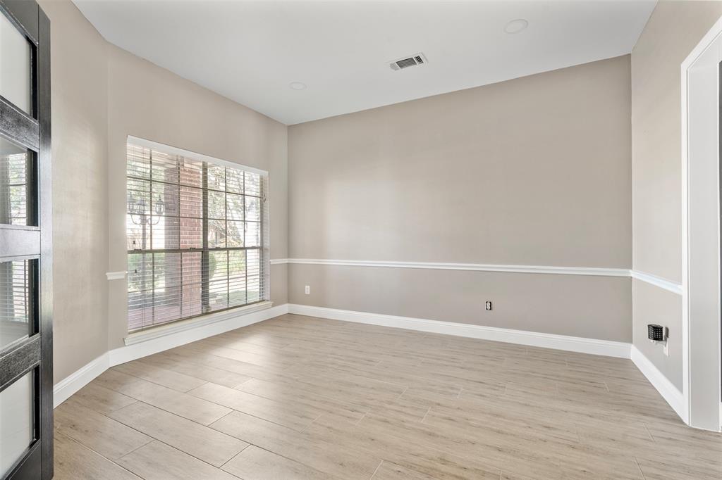 3106 Five Oaks Drive, Missouri City, Texas image 16