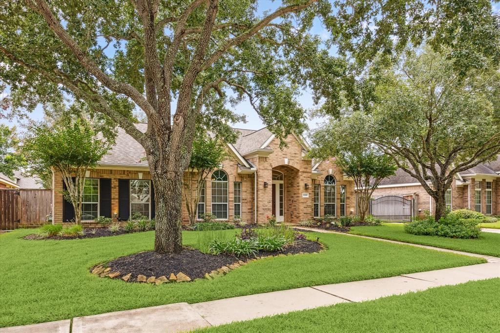 2219 Fenton Rock Lane