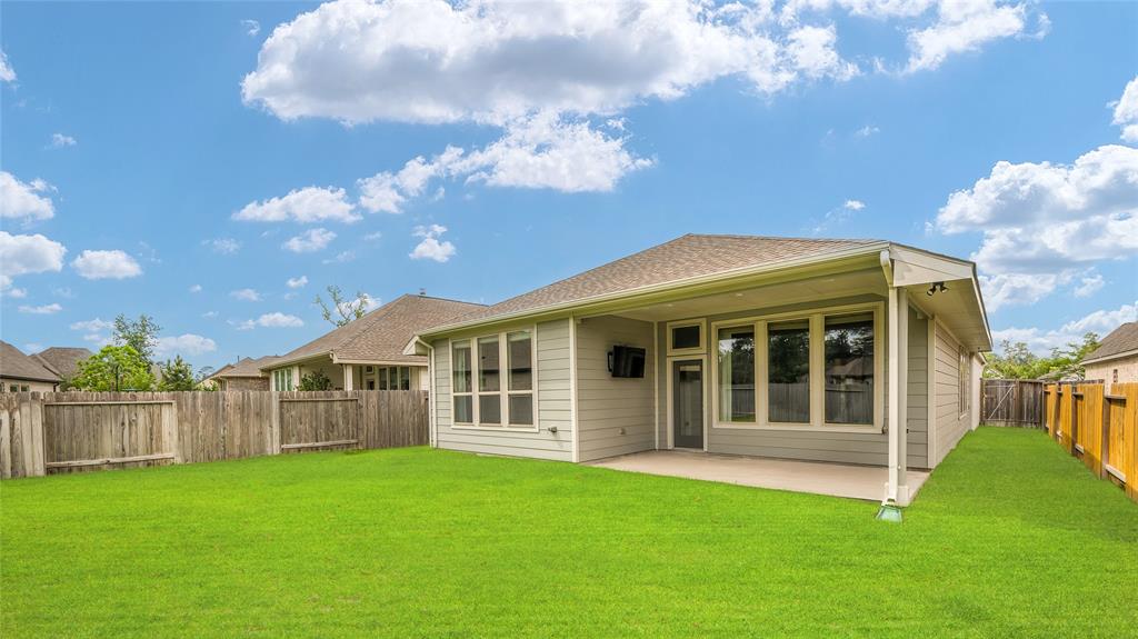 635 Lost Maples Bend Lane, Conroe, Texas image 33