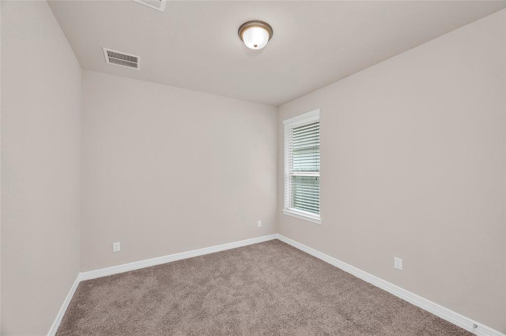 635 Lost Maples Bend Lane, Conroe, Texas image 26