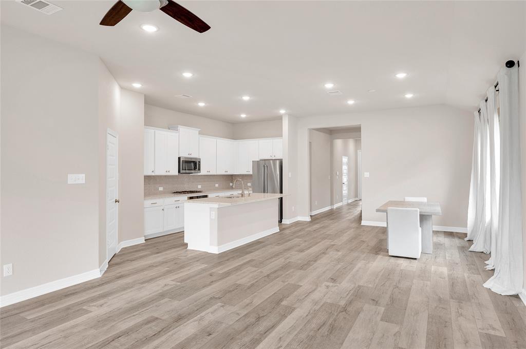 635 Lost Maples Bend Lane, Conroe, Texas image 10