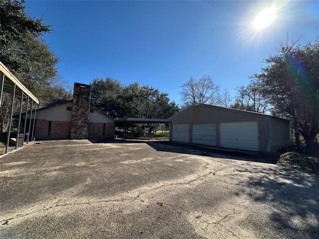 561 W Buccaneer Drive, Winnie, Texas image 16