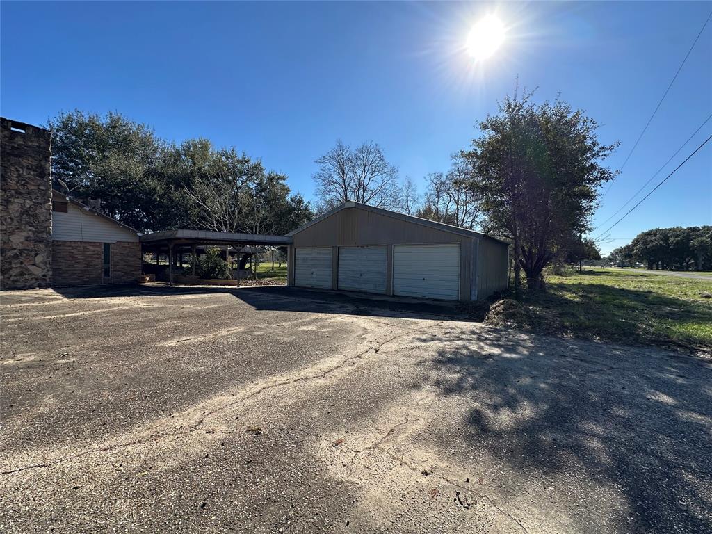 561 W Buccaneer Drive, Winnie, Texas image 17