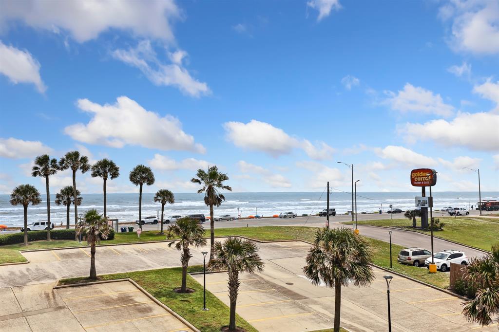 6102 Seawall Boulevard 260