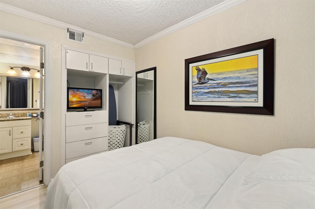 6102 Seawall Boulevard #260, Galveston, Texas image 15