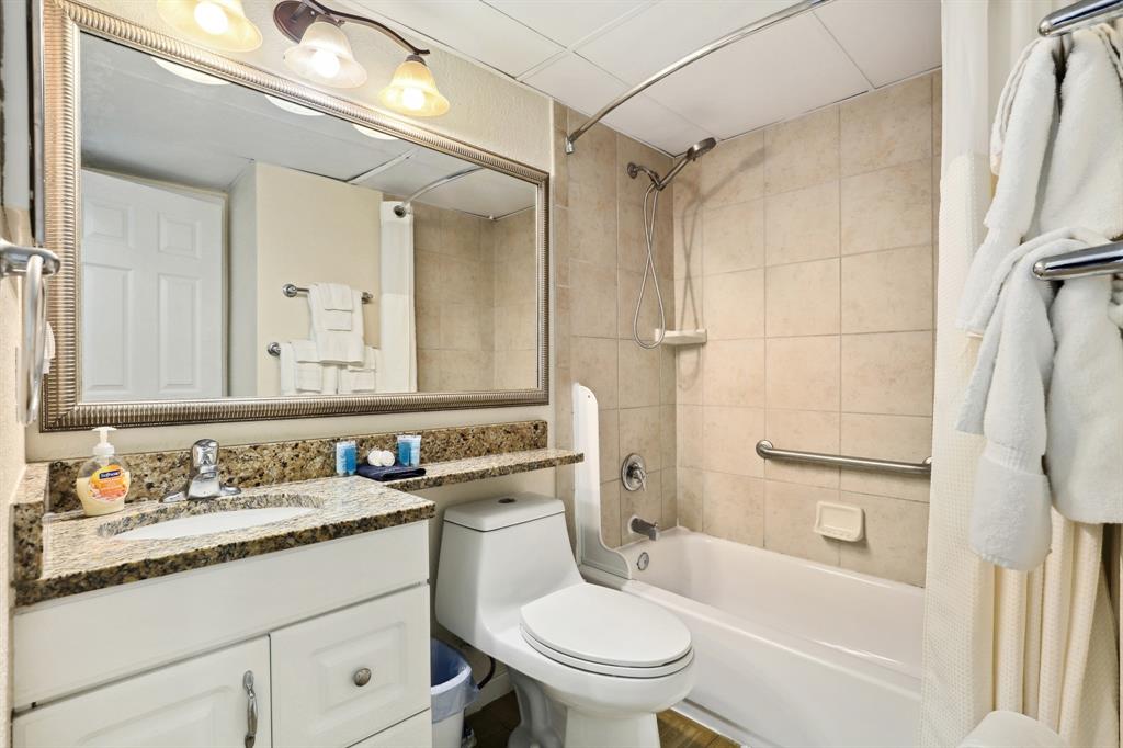 6102 Seawall Boulevard #260, Galveston, Texas image 18