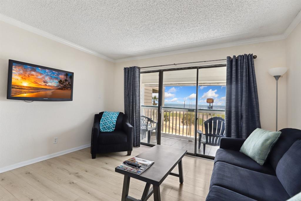 6102 Seawall Boulevard 260