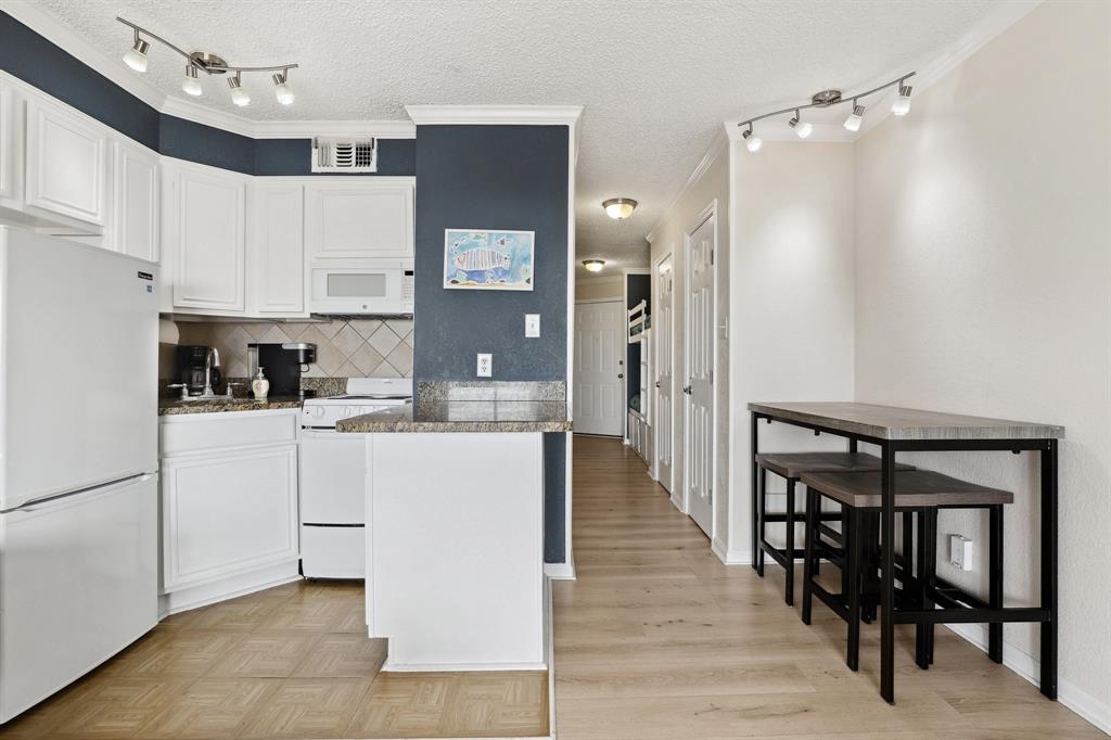 6102 Seawall Boulevard #260, Galveston, Texas image 7
