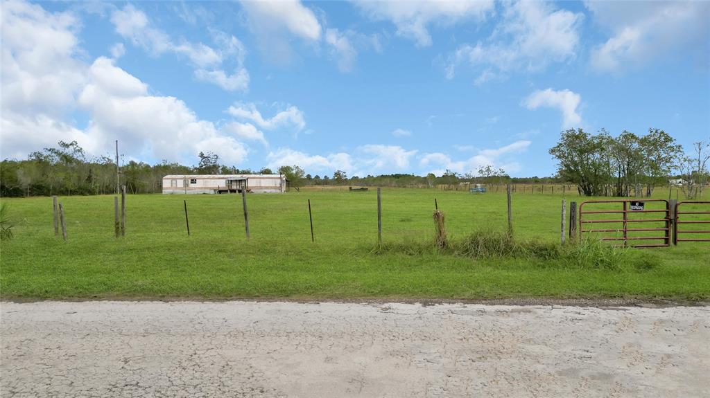 2272 County Road 615, Dayton, Texas image 10