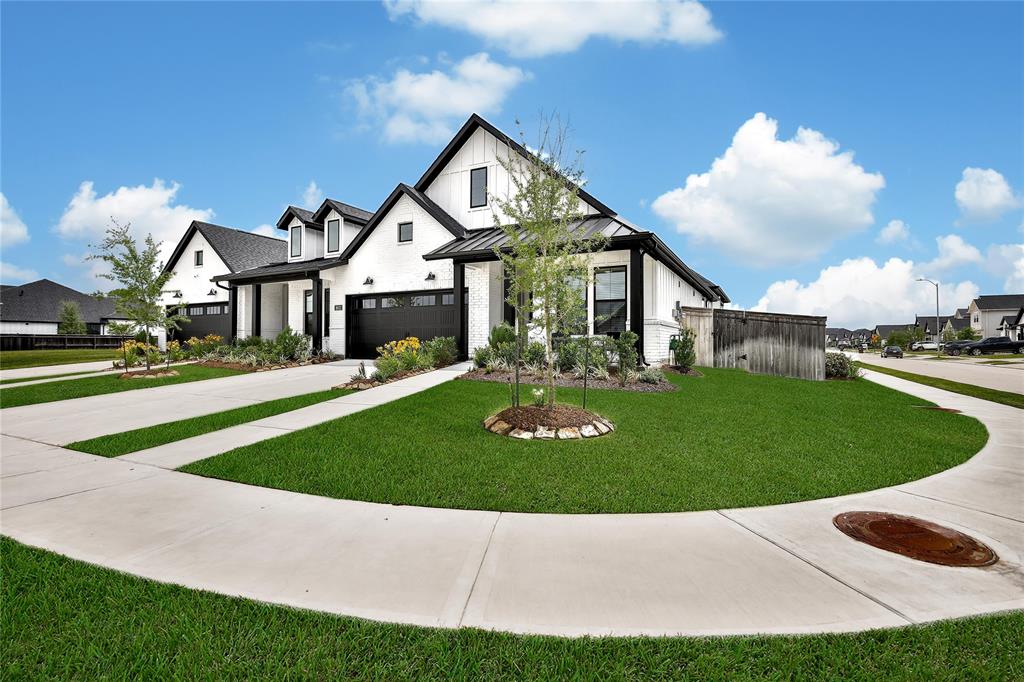 1602 Harvest Lake Drive, Missouri City, Texas image 3