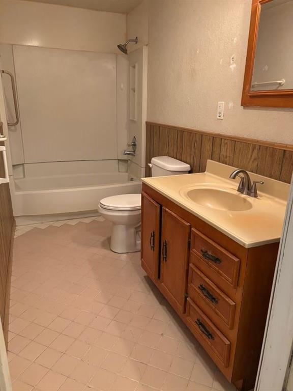 1228 Cypress Street, Baytown, Texas image 13