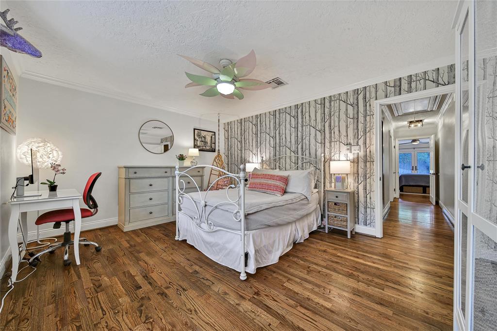 807 Frostwood Drive, Houston, Texas image 31