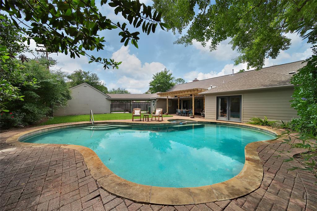 807 Frostwood Drive, Houston, Texas image 43
