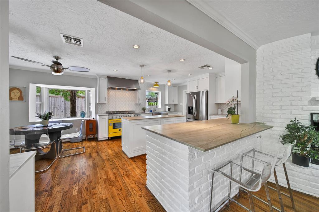 807 Frostwood Drive, Houston, Texas image 12