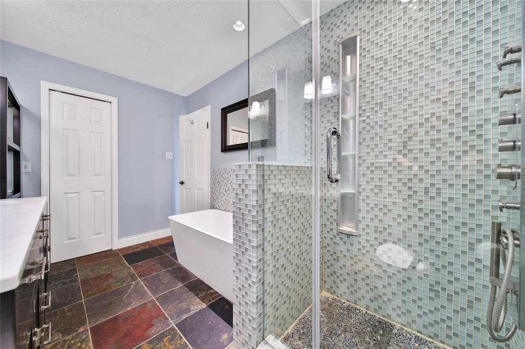 807 Frostwood Drive, Houston, Texas image 29