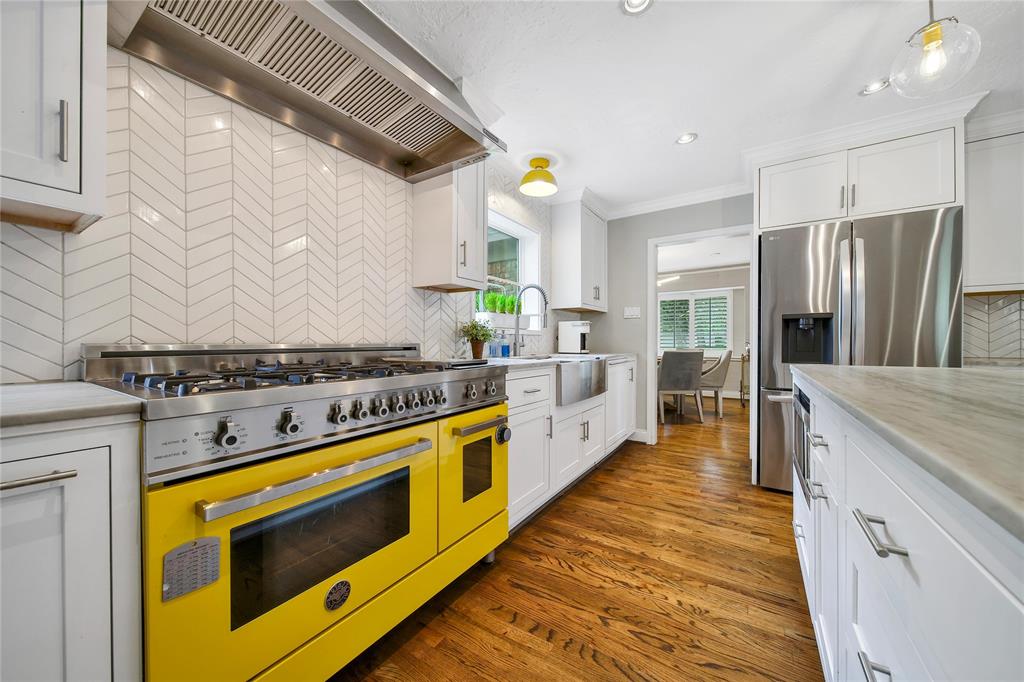 807 Frostwood Drive, Houston, Texas image 20