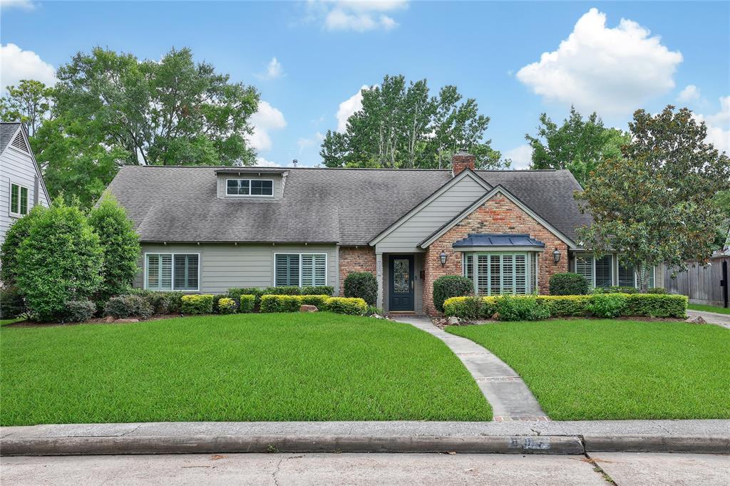 807 Frostwood Drive, Houston, Texas image 1