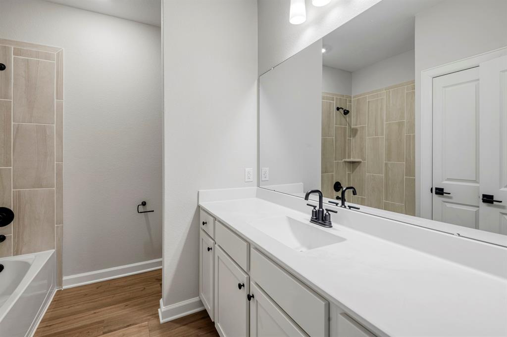 15683 Honey Cove Drive, Conroe, Texas image 20