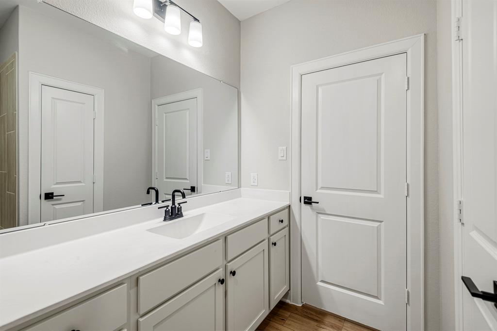 15683 Honey Cove Drive, Conroe, Texas image 21
